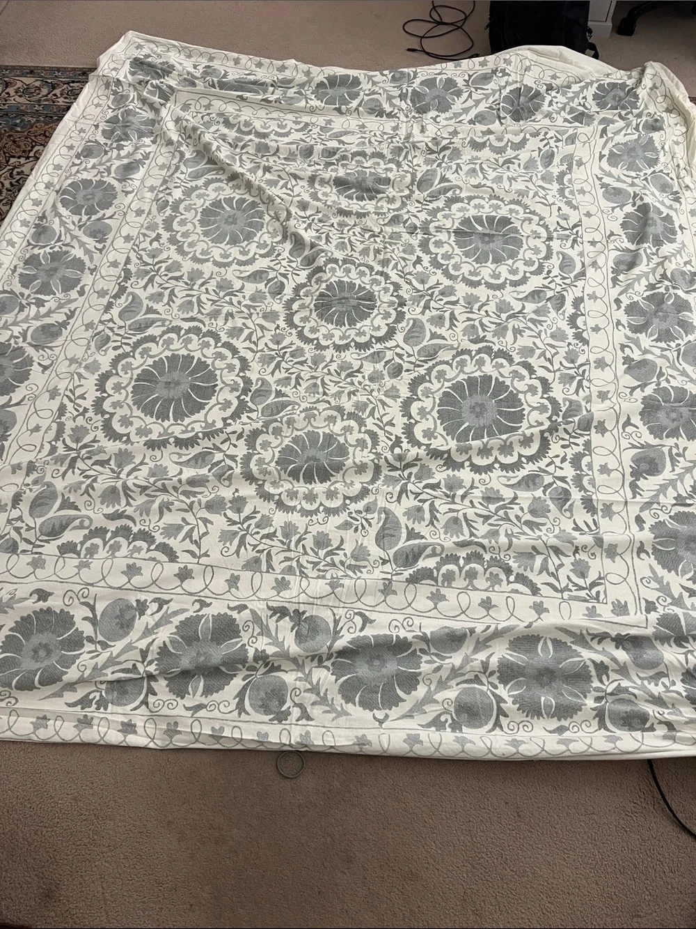 Pottery Barn Gray and White Tula Suzani King duvet cover